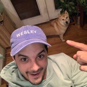 Meet your Posher, Wesley